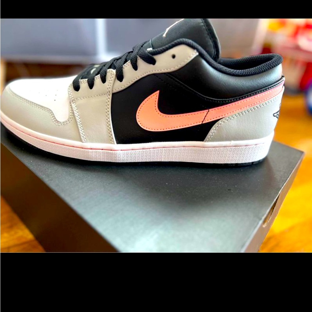 Air Jordan 1 Low